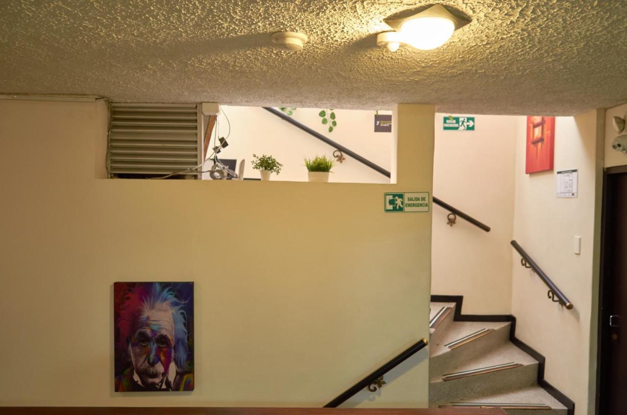 Hotel Alojate In Богота Екстер'єр фото
