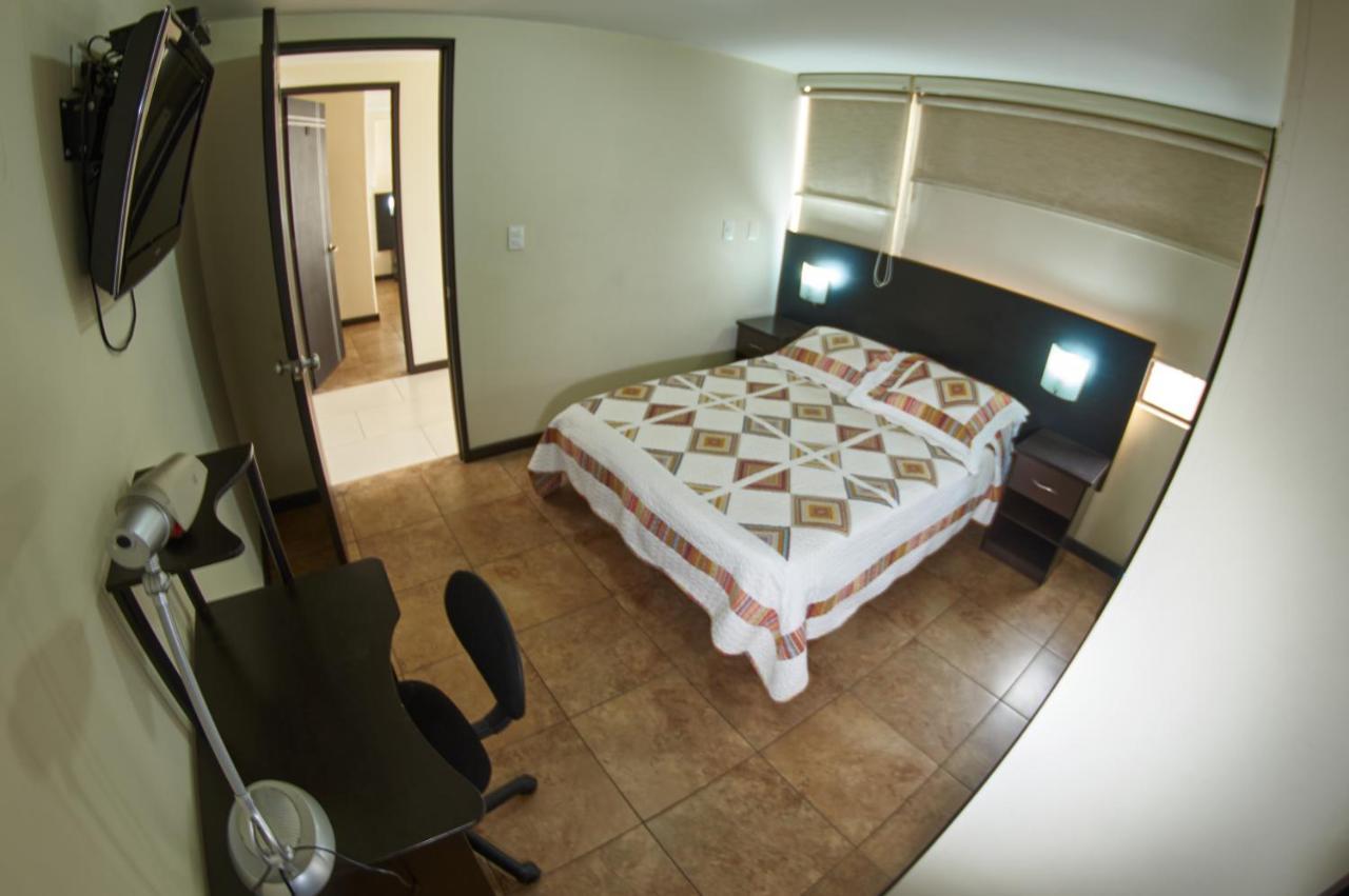 Hotel Alojate In Богота Екстер'єр фото