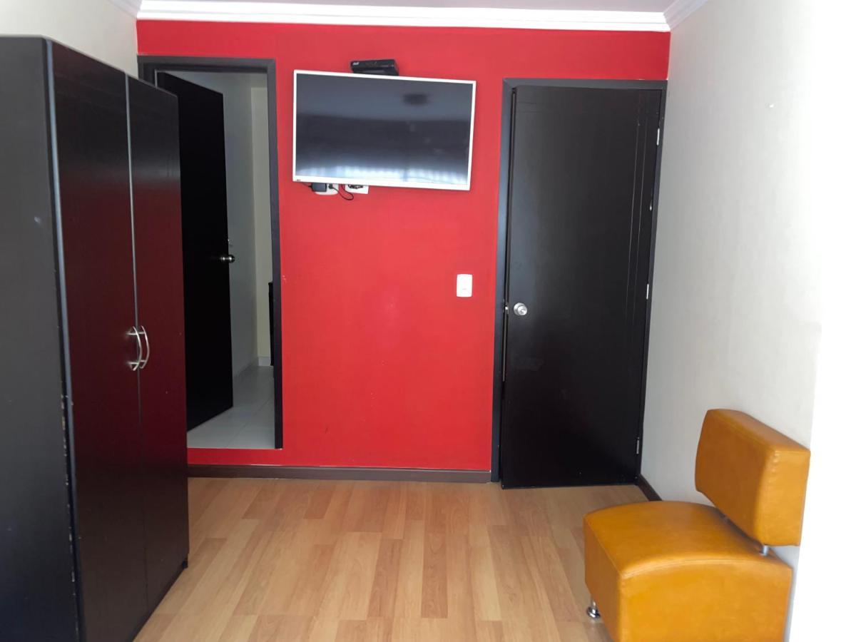 Hotel Alojate In Богота Екстер'єр фото