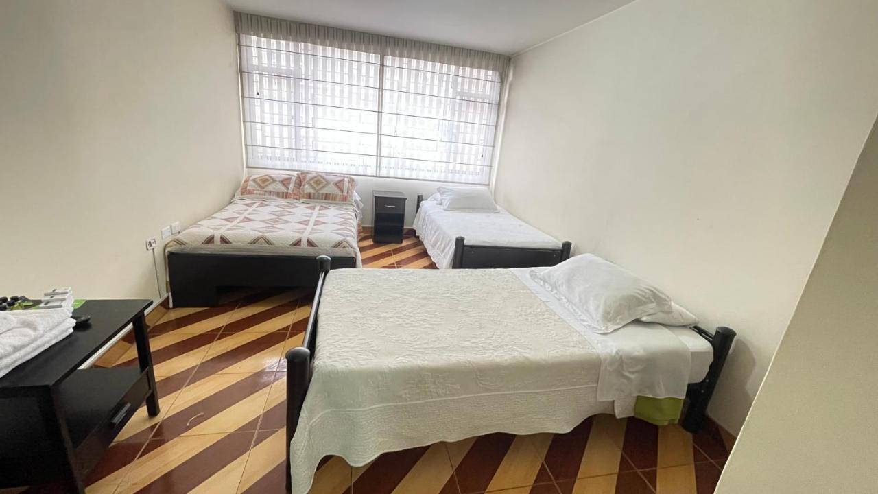 Hotel Alojate In Богота Екстер'єр фото